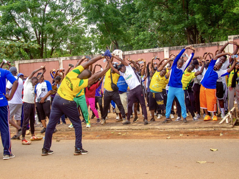 Photos des Marches du Cœur : Mobilisation de centaines de participants et renforcement du lien avec les communautés locales.