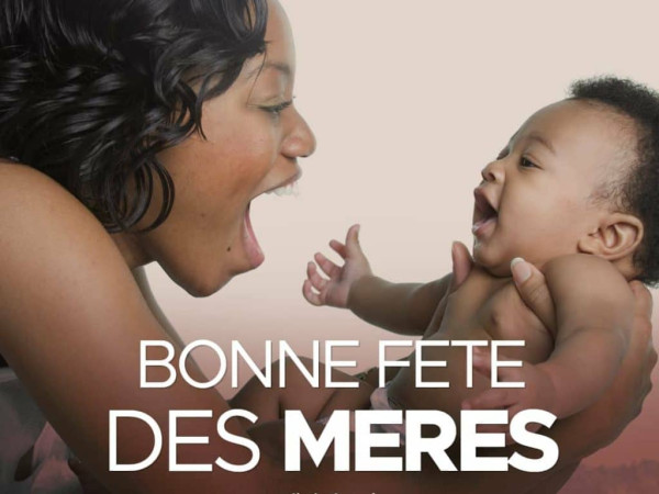 Light souhaite une bonne fête à toutes les mères!